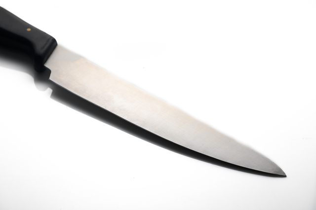 Hombre detenido por ICE apuñaló a mujer 5 veces en Broward, según la policía