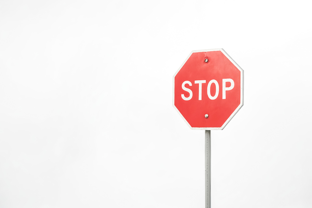 Un accidente cierra Colonial Blvd en Winkler Ave en Fort Myers el domingo