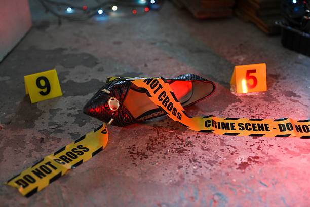 Hombre arrestado por disparar a dos personas fuera del centro comercial Pembroke Gardens