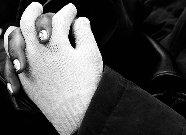 Mujer sin hogar acusada de dar una patada a un agente y amenazar a empleados de Ocala Rural King