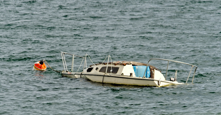 3 personas rescatadas del canal de St. Augustine tras el vuelco de una embarcación, según bomberos