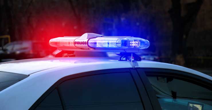 Asistente de ESE en el condado de Clay enfrenta cargo de abuso infantil por patear a un estudiante tres veces después de que él la pateara alguacil.