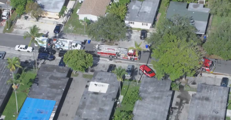 Bomberos responden a incendio en apartamento en Fort Lauderdale