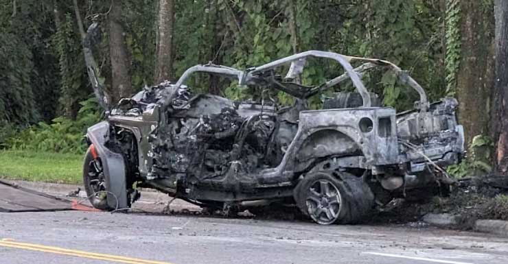 Dos muertos en accidente con incendio en Alafaya Woods Boulevard cerca de Covington Street en Oviedo