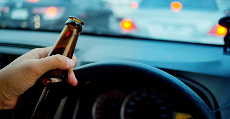 Hombre de 71 años en podadora muere tras ser atropellado en Sumter County; conductor de camioneta enfrenta cargos por DUI