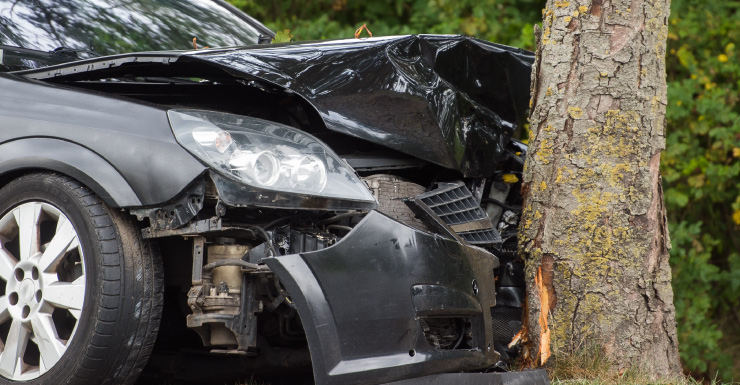 Hombre de Gainesville muere tras chocar su vehículo contra un árbol