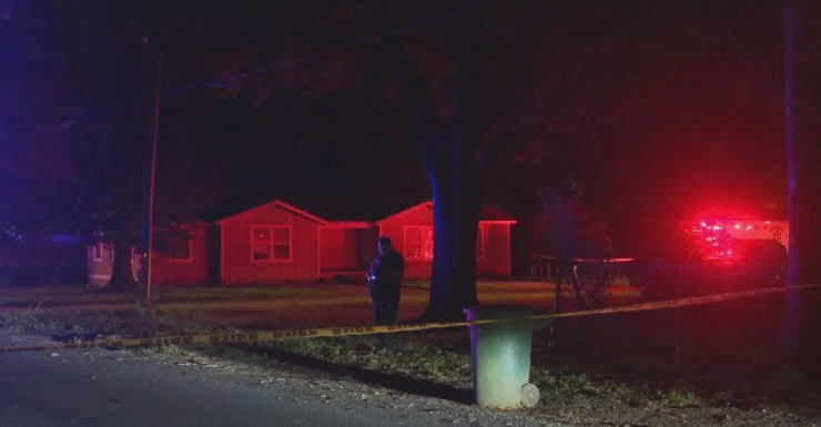 Hombre recibe disparo tras supuestamente atacar a una mujer con machete en el condado de Escambia