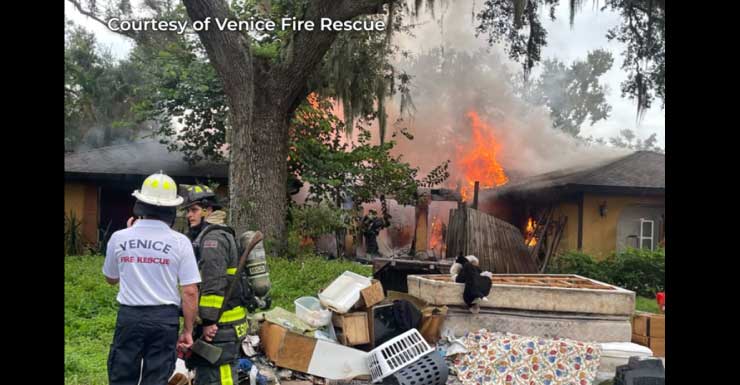 Incendio de dos alarmas consume una casa en Nokomis.