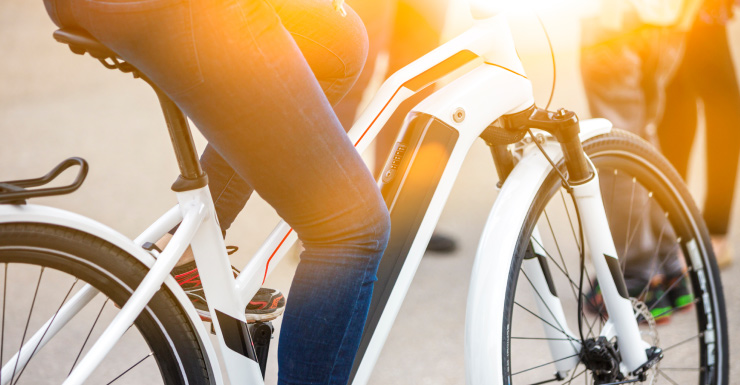 Joven de 21 años muere en accidente en Destin mientras conducía bicicleta eléctrica