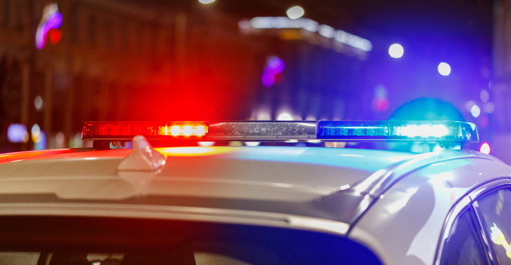 Mujer herida tras perseguir a presunto ladrón de cartera frente a panadería; sospechoso arrestado
