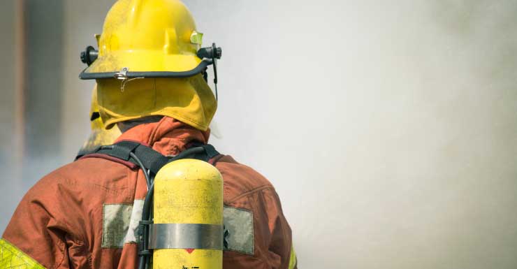 Mujer y dos animales mueren en incendio de vivienda en Palm Bay