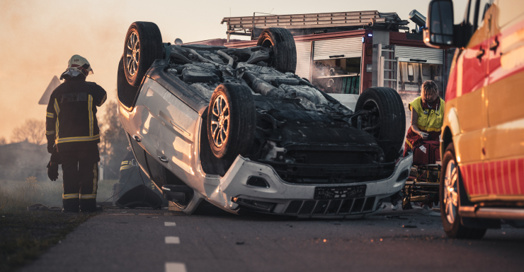 Accidente cerca del Hathaway Bridge provoca volcamiento de vehículo