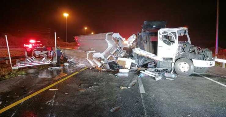 Accidente mortal cierra los carriles hacia el sur de Alligator Alley cerca de la línea del condado de Collier
