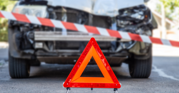 Dos personas resultan heridas cuando un automóvil choca contra una lavandería cerca de Bahia Vista y U.S. 41