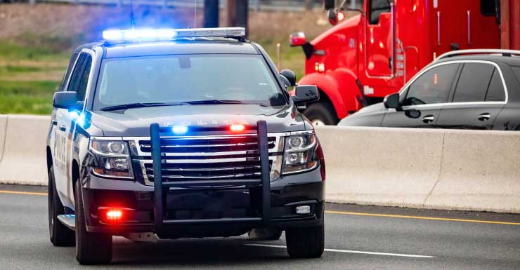 Hombre de Ocala presuntamente ataca y amenaza con matar a su novia por infidelidad