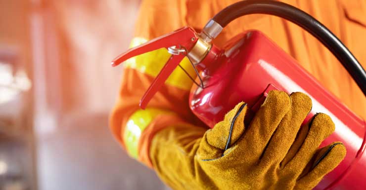 Incendio matutino destruye una casa en Miller Road en Bonita Springs