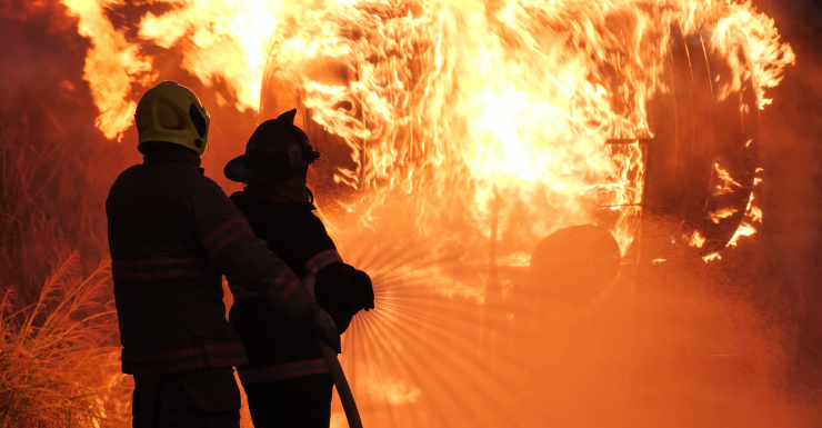La comunidad de Sanford recauda miles para pareja tras devastador incendio en su hogar