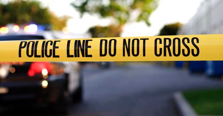 Niña de 2 años muere y dos adultos están en estado crítico tras tiroteo en una casa de Melbourne