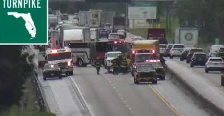 Se reabren los carriles tras accidente en la Turnpike de Florida rumbo sur en el condado de St. Lucie