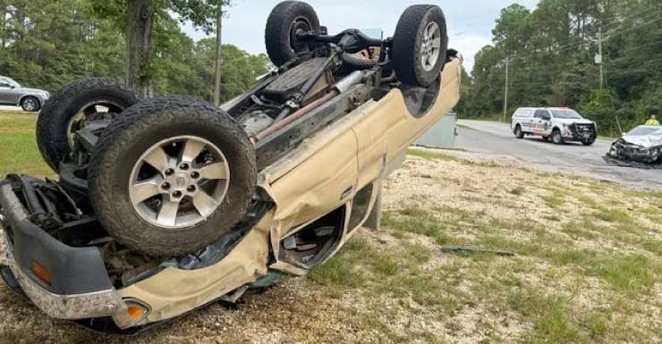 Accidente entre dos vehículos en Cantonment deja una persona herida