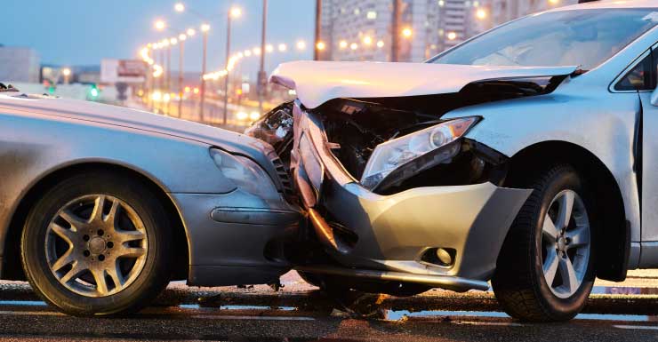 Choque fatal en sentido contrario cierra ambos sentidos de Countyline Road