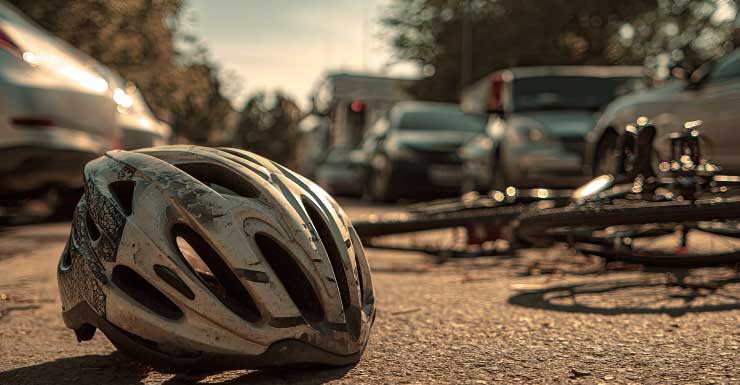 Ciclista gravemente herida en choque con camión de ECUA en Pensacola