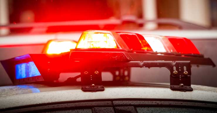 Mujer de Cutler Bay acusada de intento de asesinato tras apuñalar múltiples veces a una adolescente de 15 años, según las autoridades