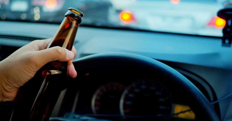 Mujer de Pensacola acusada de homicidio por DUI tras atropello mortal a ciclista