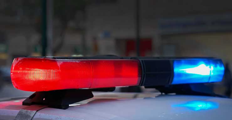 Pareja arrestada tras discusión física en apartamento de Clermont
