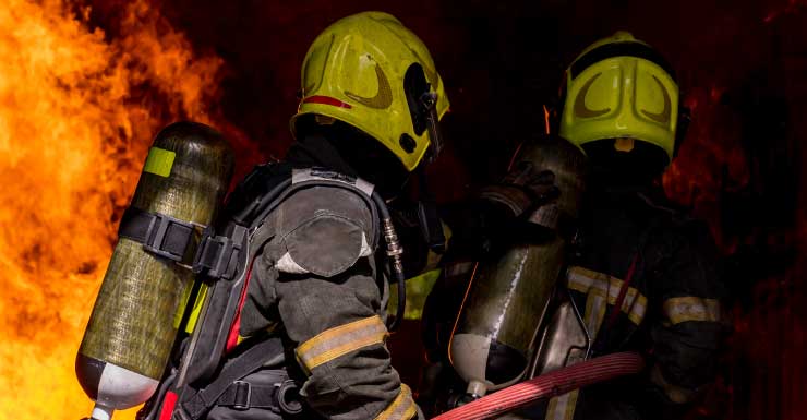 Pareja de Davie agradecida de estar viva después de que un incendio destruyera su hogar