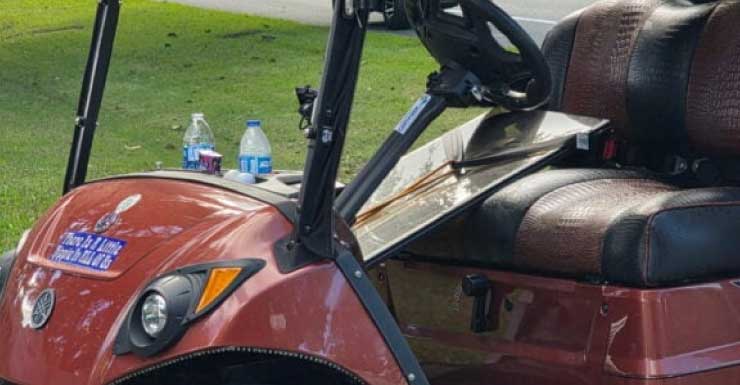 Pasajera sufre fractura de tobillo en volcadura de carrito de golf en The Villages