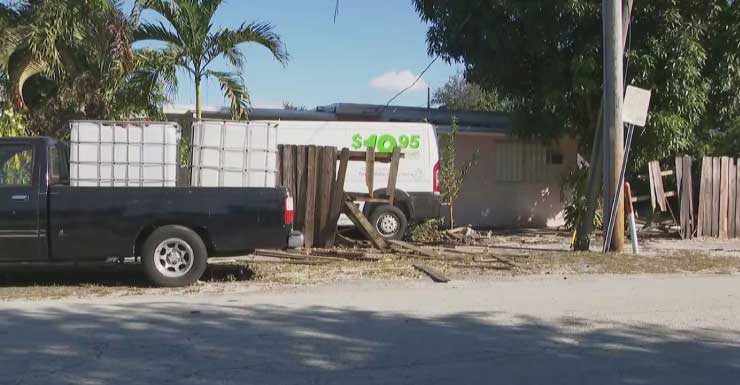 1 herido y 2 esposados tras accidente en West Little River, Miami-Dade, según testigos