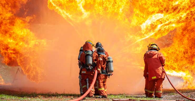 Bomberos del Condado de Alachua apagan incendio en cocina en Hawthorne; una persona fue llevada al hospital