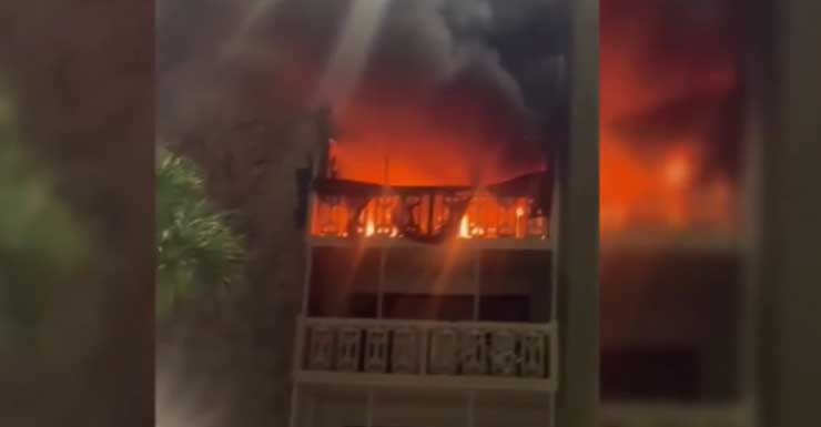 Controlan incendio de dos alarmas en edificio de apartamentos en el noreste de Miami-Dade; no se reportaron heridos