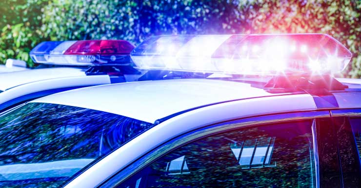 Hombre acusado de viajar al sur de Florida para atacar a su ex y afeitarle el cabello tras amenazarla con un cuchillo