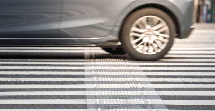 Hombre de 18 años atropellado por una SUV mientras estaba sobre un perro en la carretera en el condado de Escambia