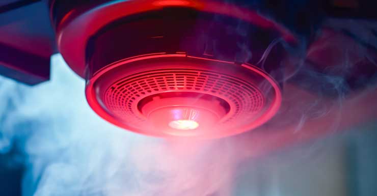 Hombre hospitalizado tras ser encontrado inconsciente por monóxido de carbono en almacén de Fort Lauderdale