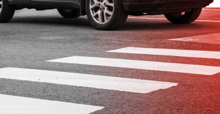 Mujer de 20 años atropellada y muerta por una camioneta en Crestview