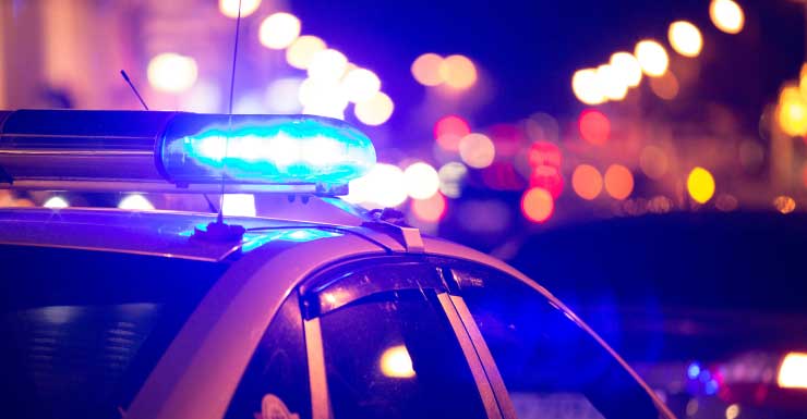 Niña de 8 años hiere a su abuela para defender a su madre en un ataque con cuchillo, según los agentes del condado de Clay