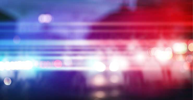 Padre salta de un auto en movimiento en una autopista de Florida después de que su hija llama al 911 por pelea entre los padres