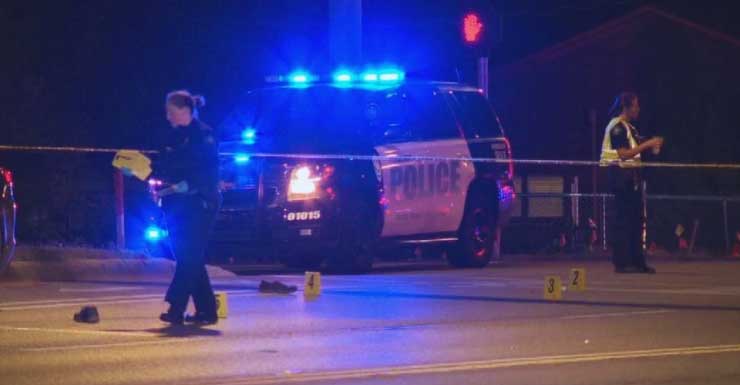 Policía Peatón muere tras ser atropellado en College Parkway en Pensacola