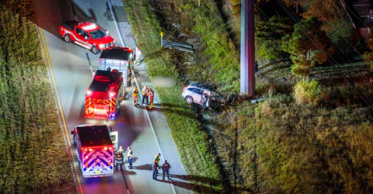Una persona muerta tras chocar contra un poste en Pine Island Road en Cape Coral la mañana del viernes