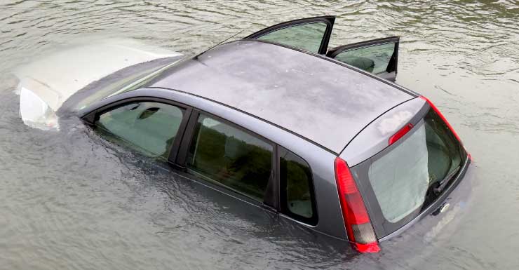 Video de cámara corporal muestra respuesta policial tras accidente en lago de Hialeah Gardens que dejó una víctima mortal