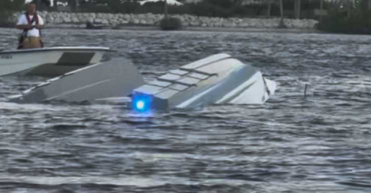 3 muertos y 1 en estado crítico tras vuelco de catamarán en el río Caloosahatchee cerca del Cape Coral Yacht Club
