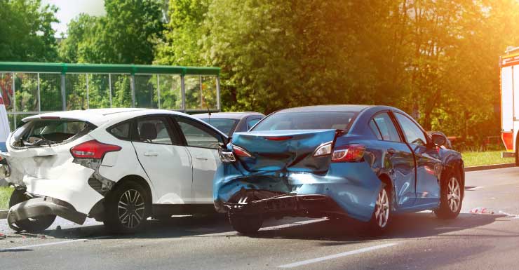 Accidente en el puente Skyway causa caos en la hora pico