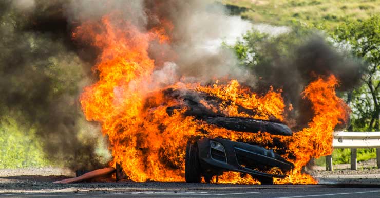 Camioneta incendiada en la I-75