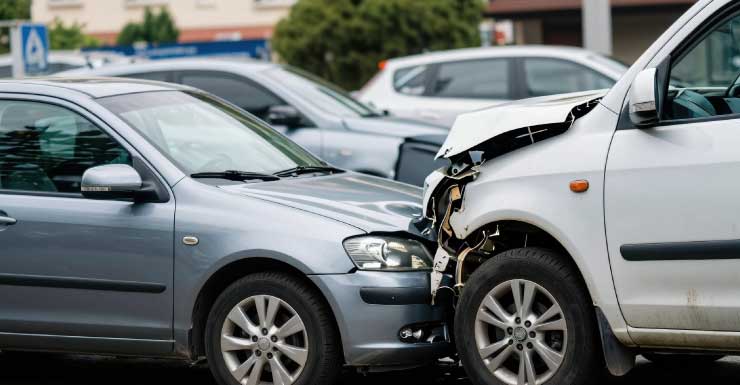 Dos personas hospitalizadas tras accidente en el estacionamiento de un Target en Orlando, según la FHP