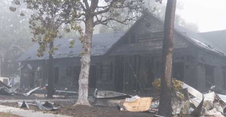 Incendio residencial ocurre en Navidad en Chipley