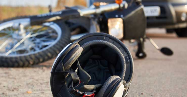 Motociclista muere tras chocar con escombros en el condado de Flagler, dice FHP