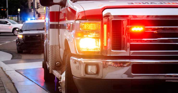 Niño trasladado en helicóptero al hospital tras caer de un vehículo en movimiento en el condado de Charlotte